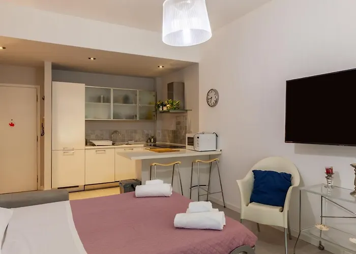 La Casa Nel Parco В'яреджо